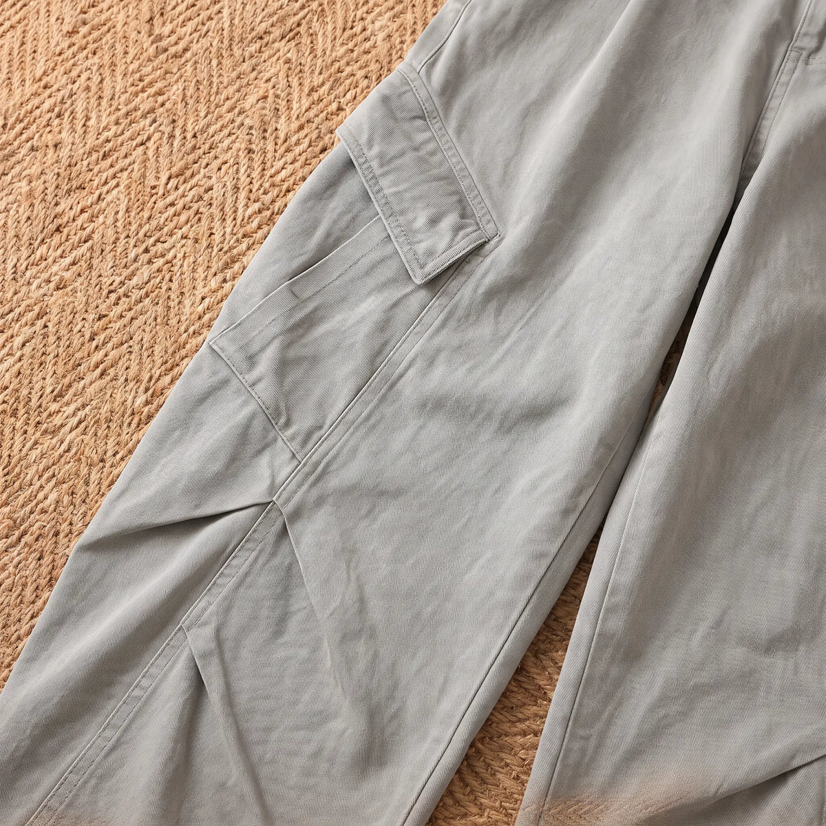 Whitmore Relaxed Cotton Cargo Trousers