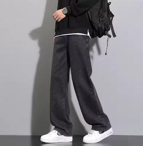 Men’s Korean-Inspired Wide-Leg Jeans