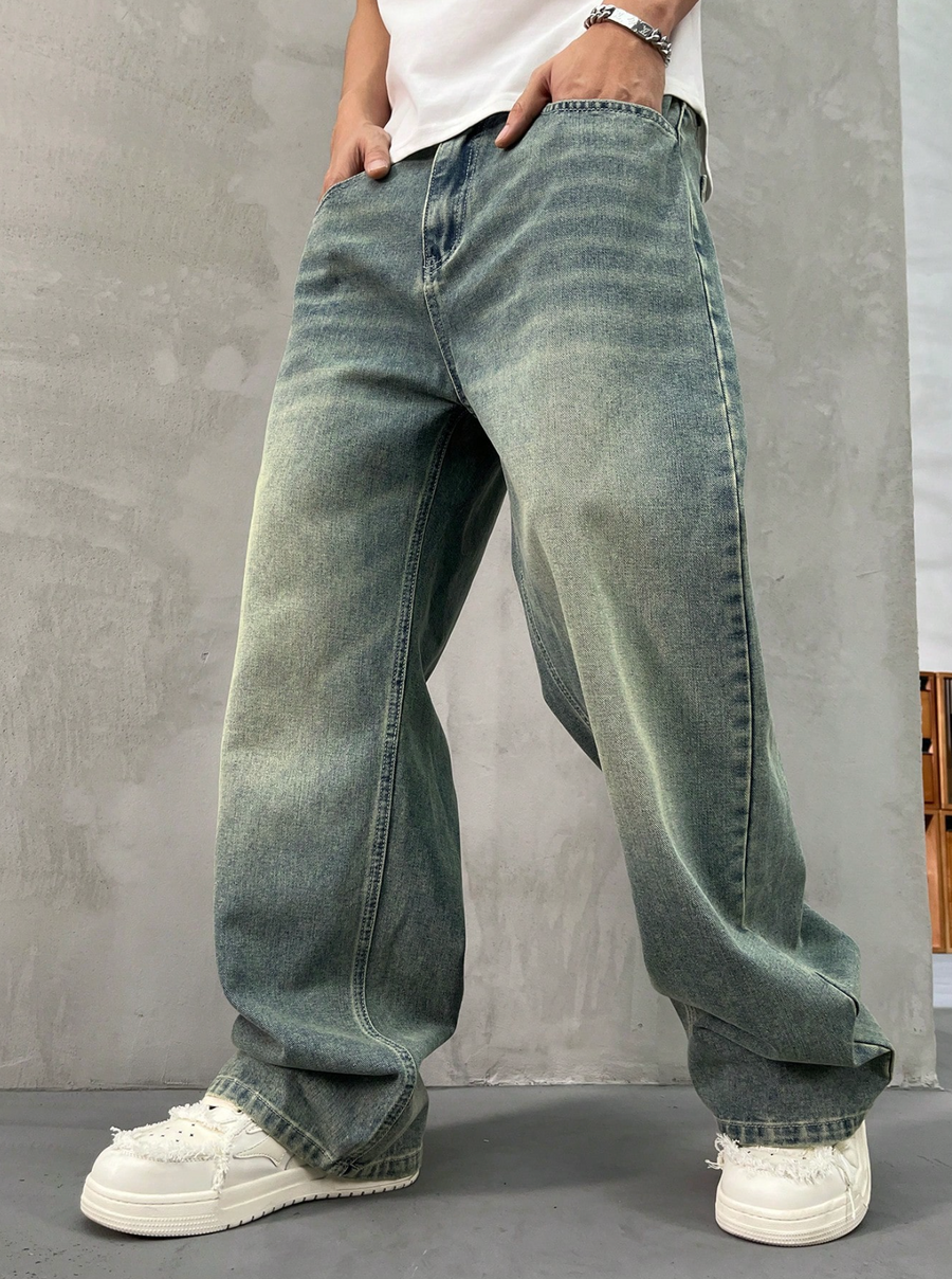 Brooklyn Oversized Vintage-Wash Jeans