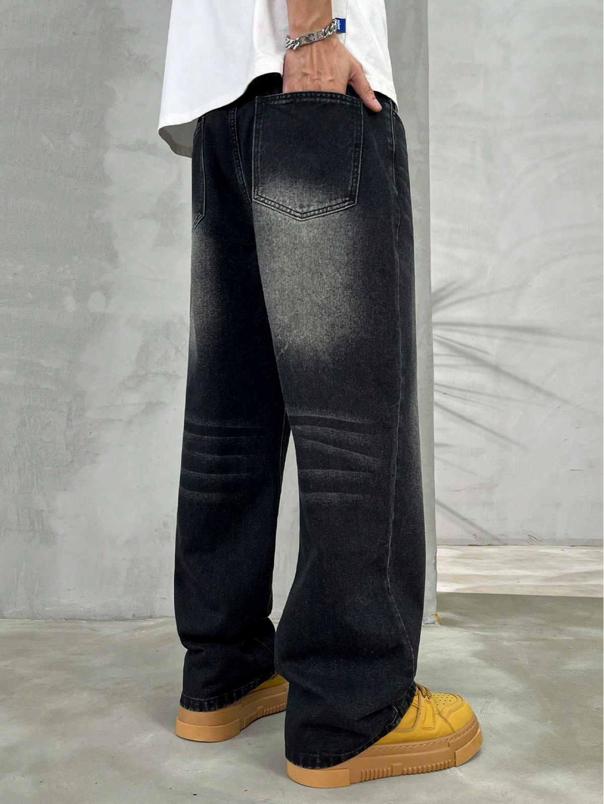 Brooklyn Oversized Vintage-Wash Jeans