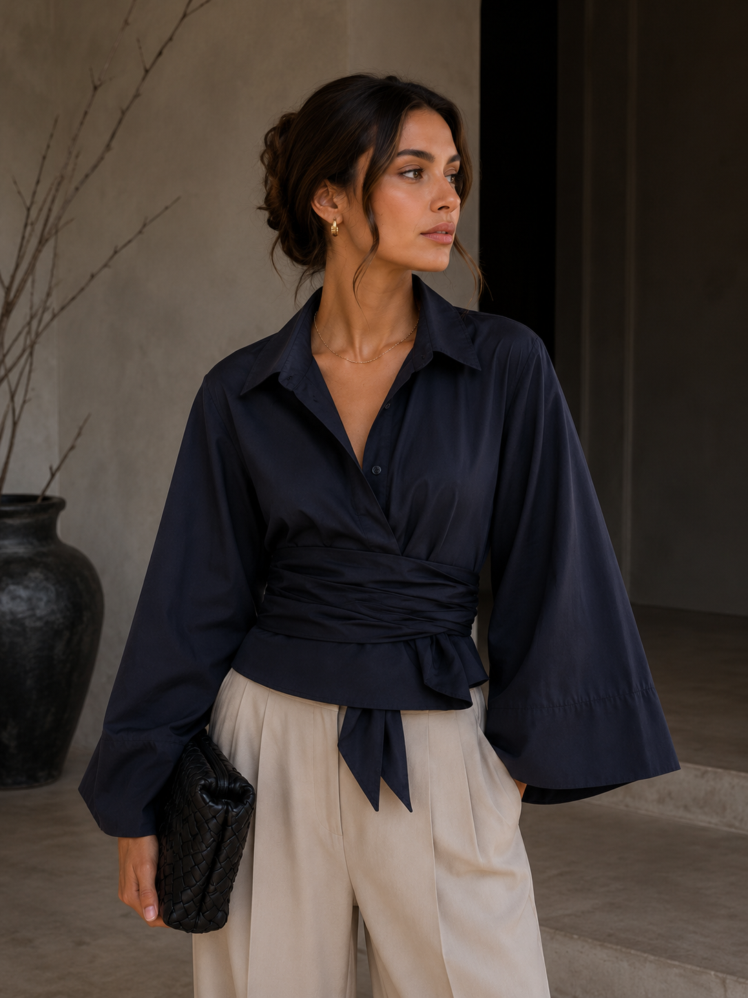 Sofía Chic Wrap Blouse